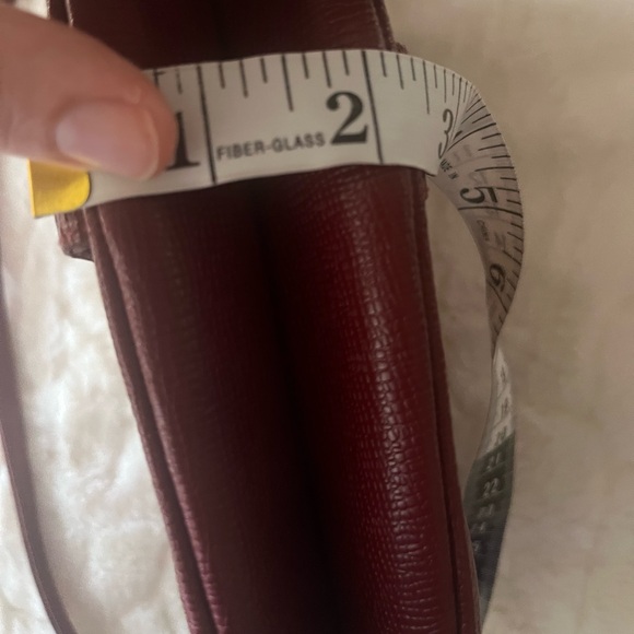 Authentic Vintage Carolina Herrera shoulder bag. - Picture 5 of 9